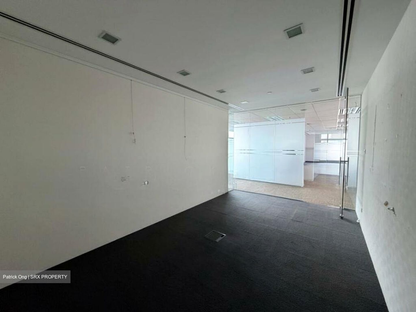 Bank Of China Building (D1), Office #526311121